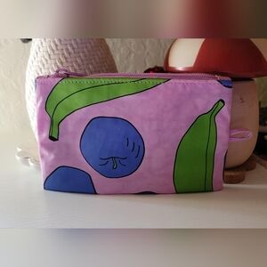 NWOT Baggu Go Pouch Small - Apple & Banana (Still Life)